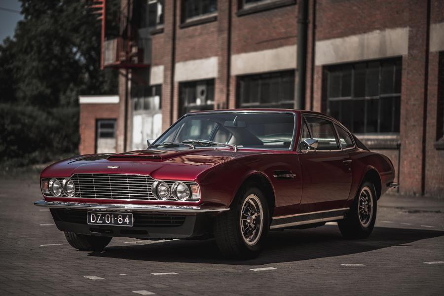  Aston Martin DBS V8 1970 года  (UK) (фото 1 из 22)